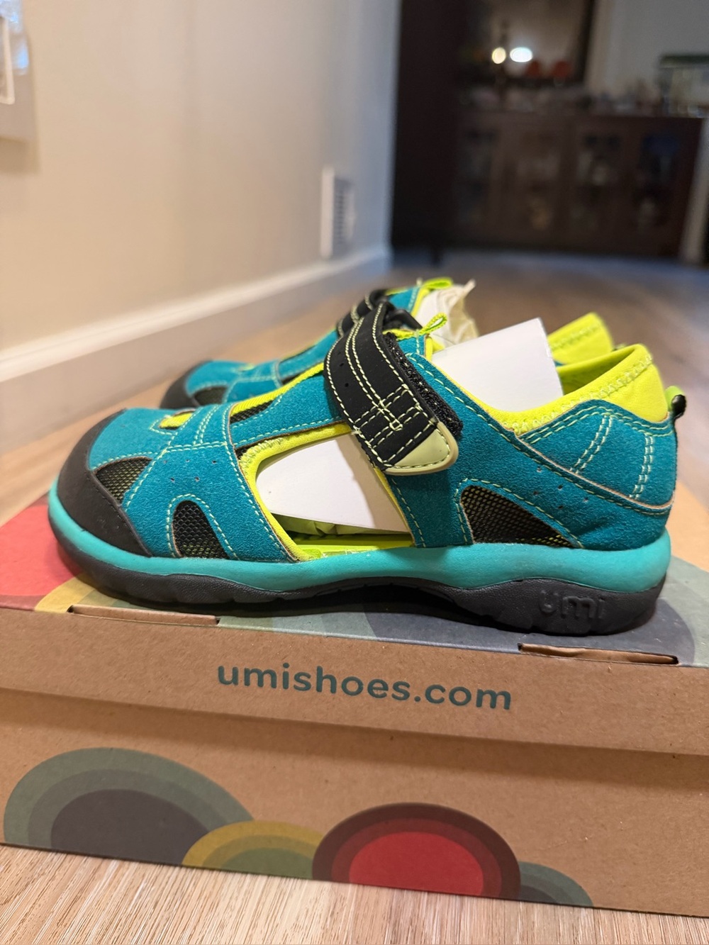 NWT UMI Mac Closed Toe Water Sandals Kids Size 12 EU 30
